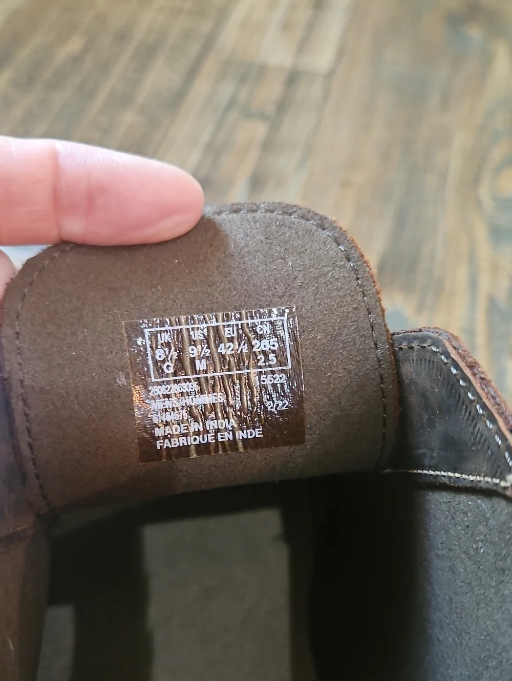 Clarks Men's Brown Oil Rubbed (Bees wax) Leather Chukka Boot
